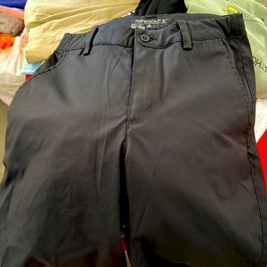 BOYS MEDIUM NIKE GOLF SHORTS